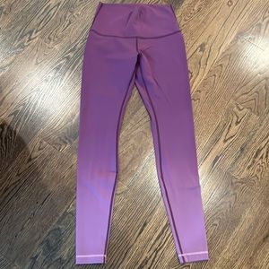 Lululemon ombré mauve full length legging, size 8